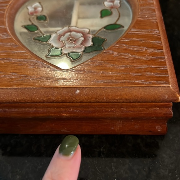Vintage Jewelry Box - Picture 3 of 8